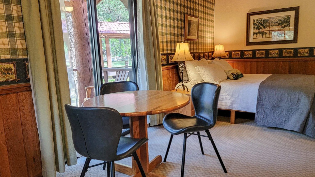 Photo of Bedroom in Mazama