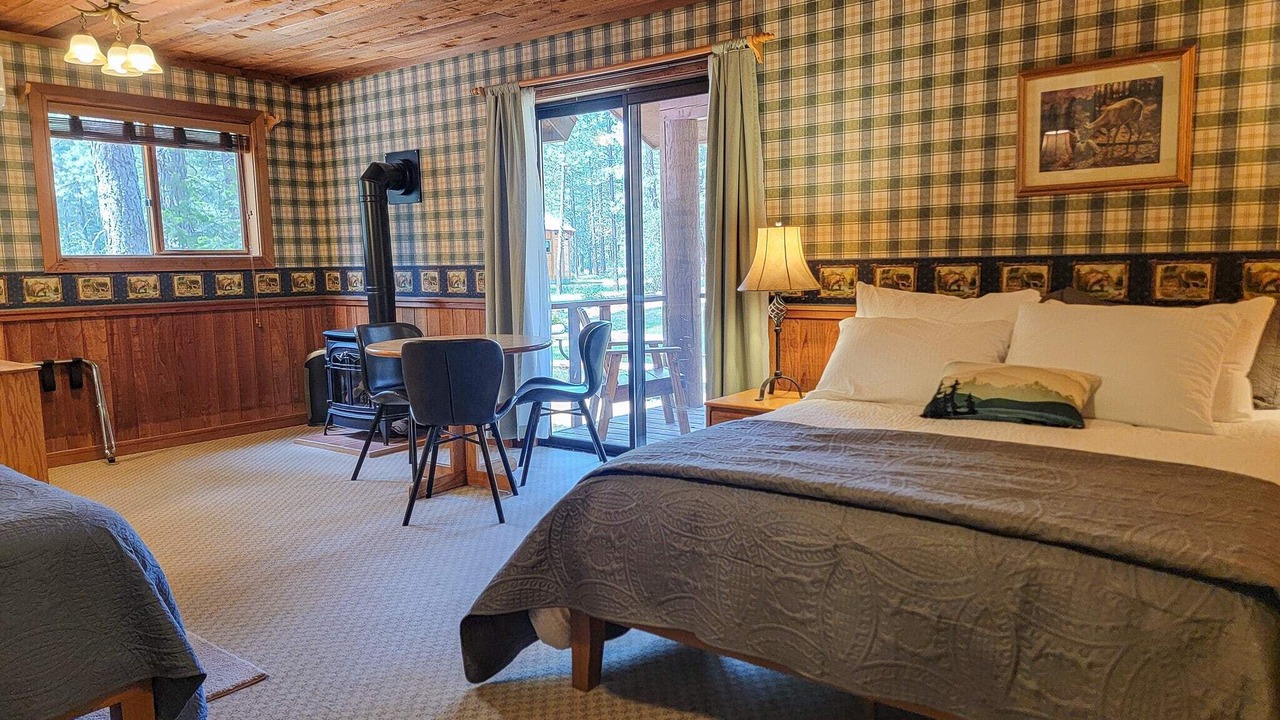 Photo of Bedroom in Mazama