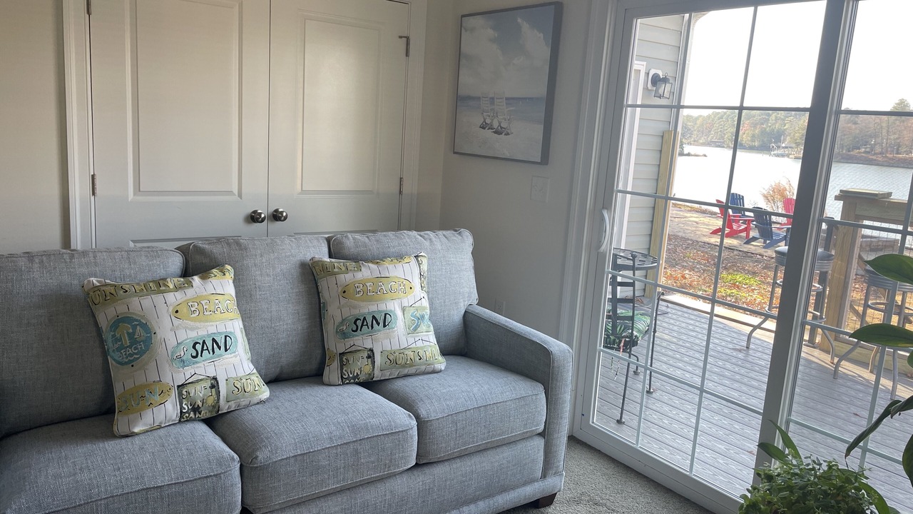 Photo of Livingroom in Reedville