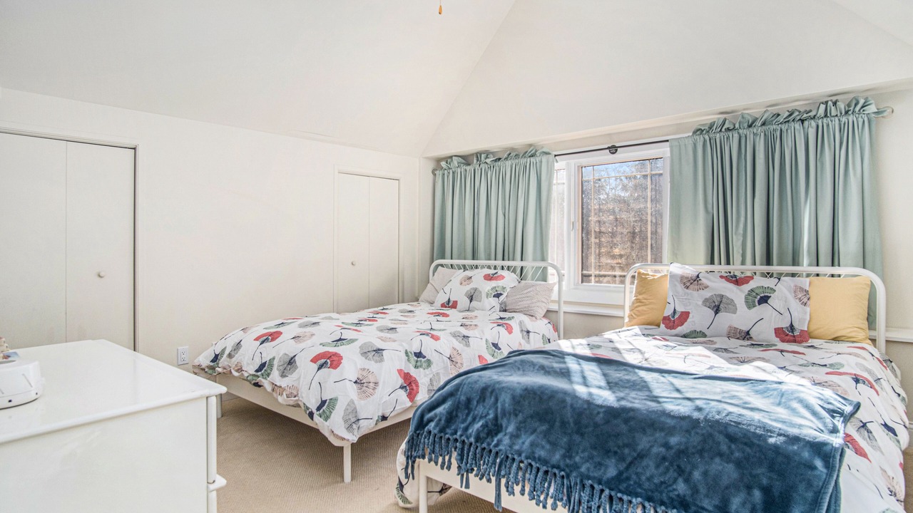 Photo of Bedroom in Grand Beach