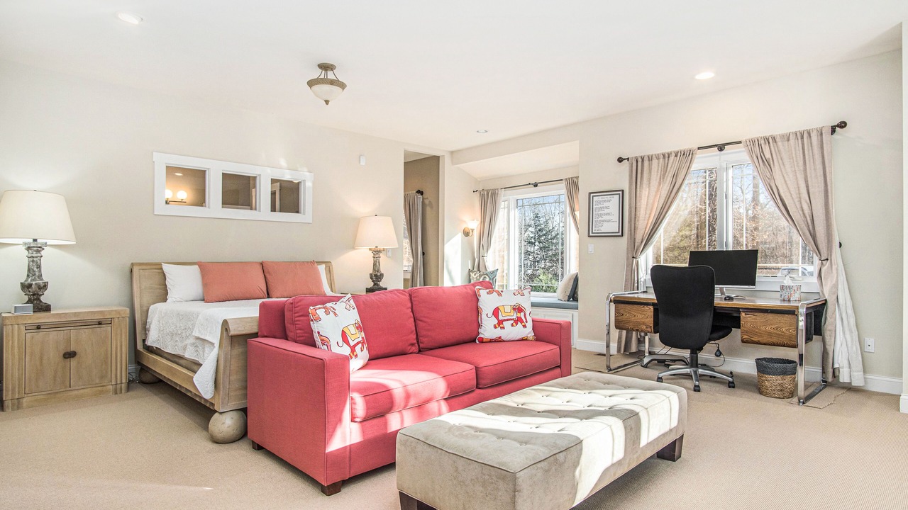 Photo of Livingroom in Grand Beach