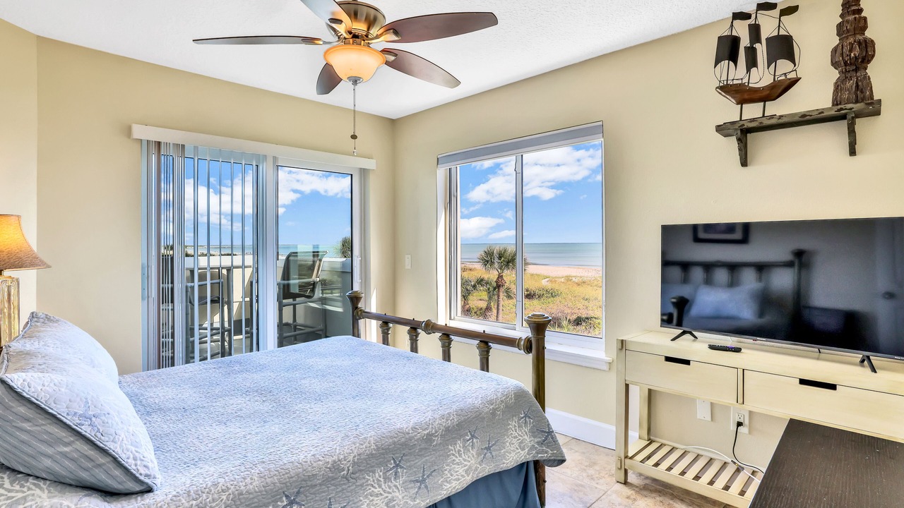 Photo of Bedroom in Cape Caneveral Beach Gardens