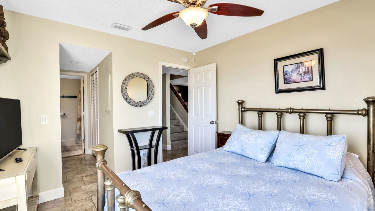 Photo of Bedroom in Cape Caneveral Beach Gardens