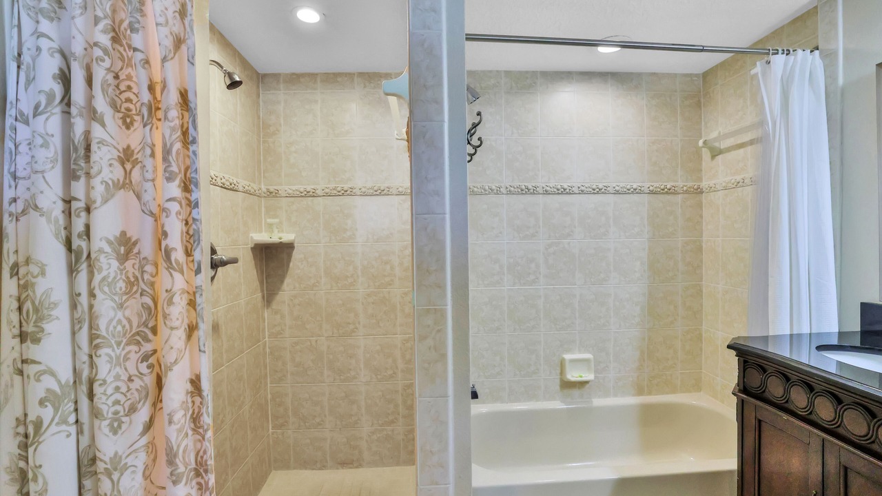 Photo of Bathroom in Cape Caneveral Beach Gardens