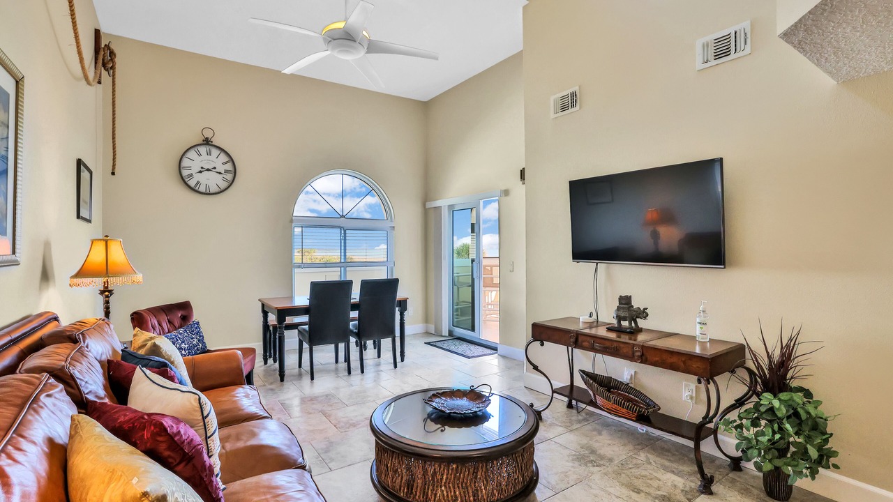 Photo of Livingroom in Cape Caneveral Beach Gardens