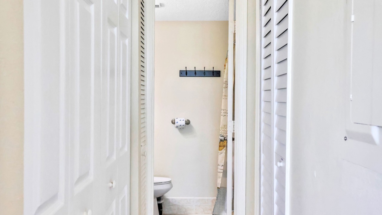 Photo of Bathroom in Cape Caneveral Beach Gardens