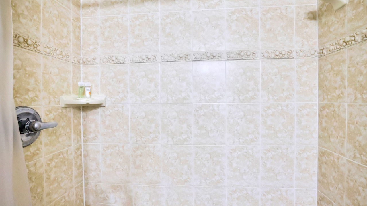Photo of Bathroom in Cape Caneveral Beach Gardens