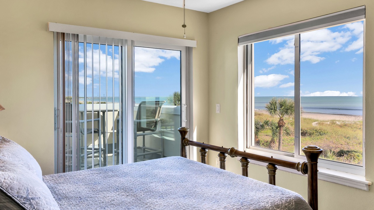 Photo of Bedroom in Cape Caneveral Beach Gardens