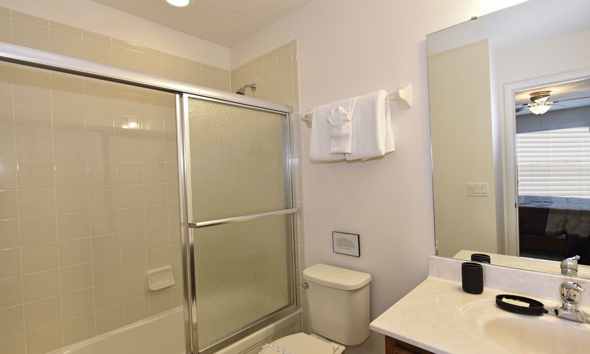 Photo of Bathroom in Loughman