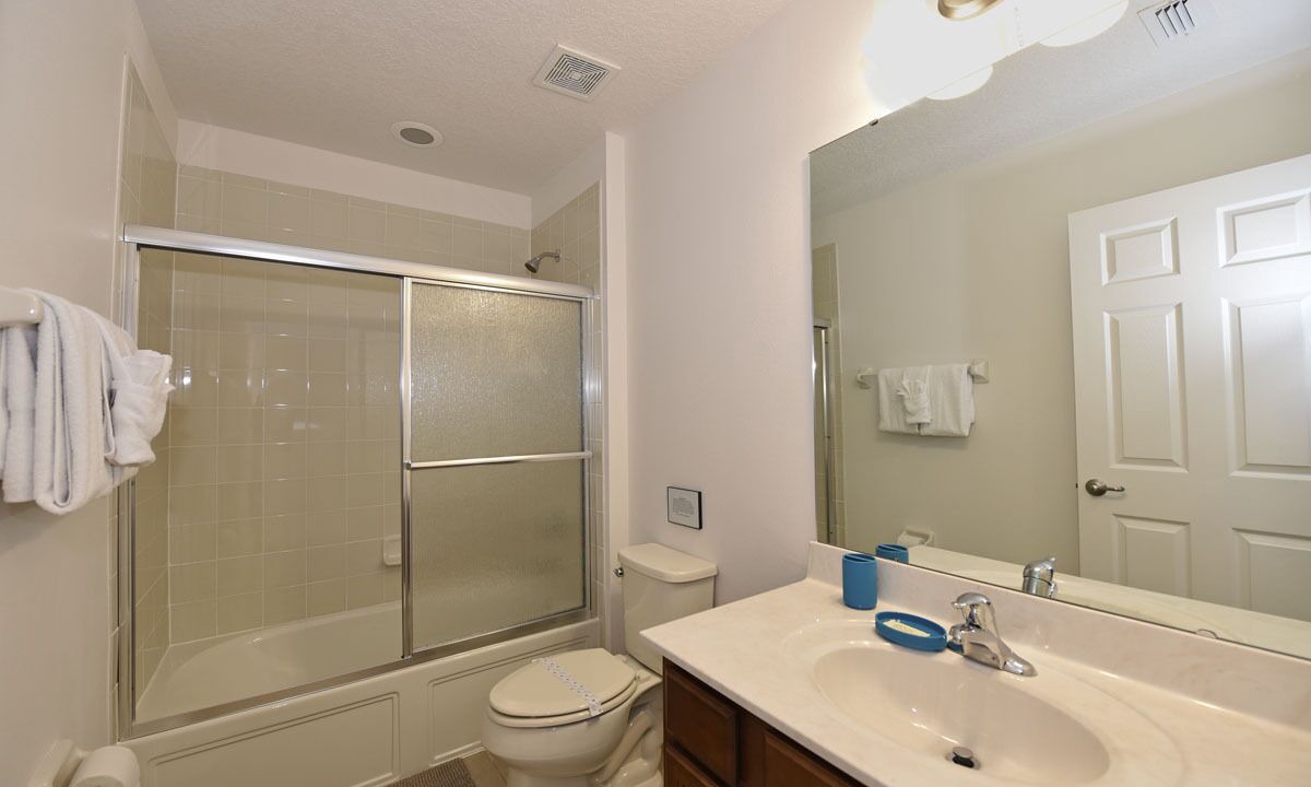 Photo of Bathroom in Loughman