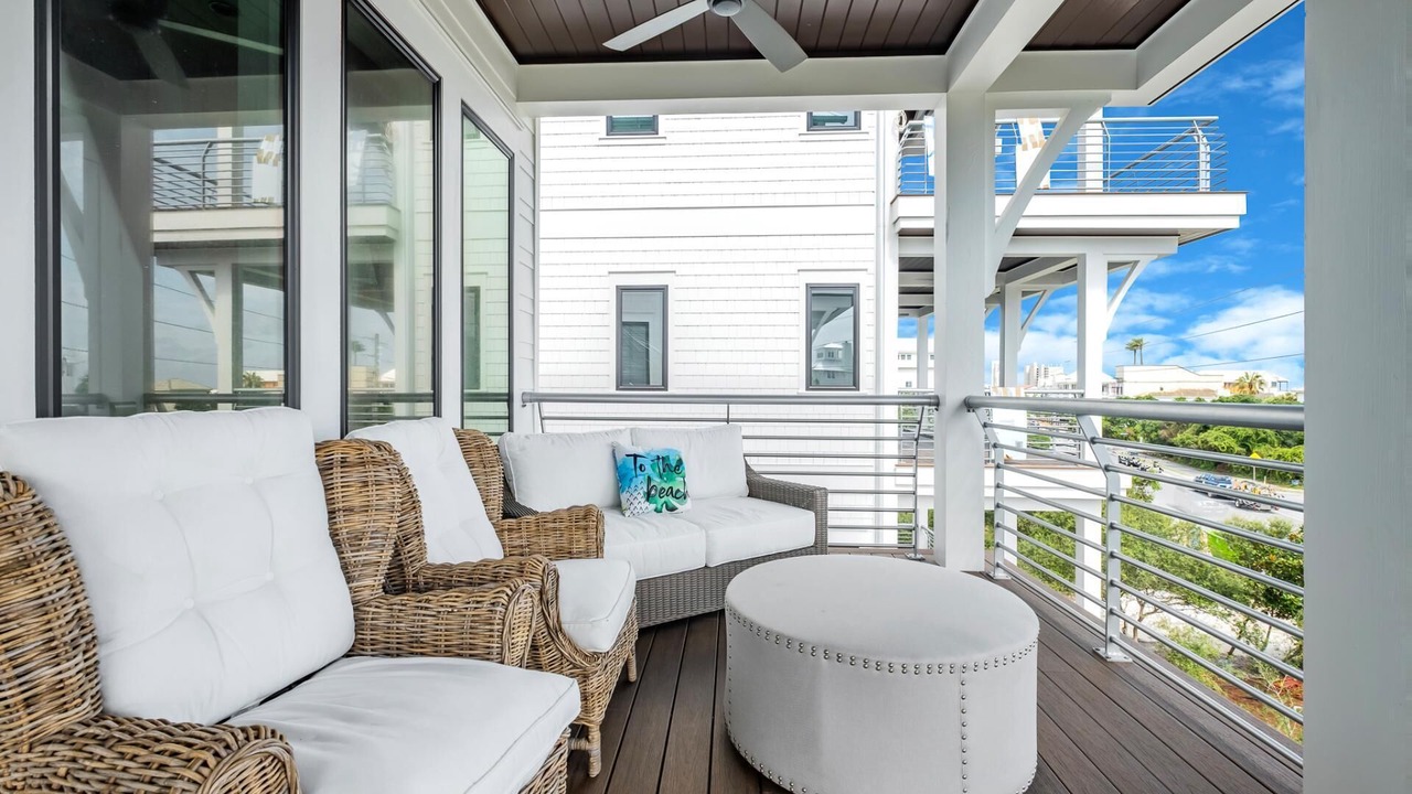 Photo of Patio Balcony in San Juan