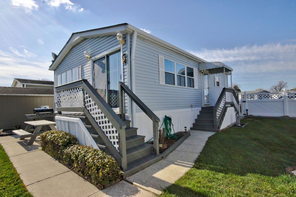 Photo of Patio Balcony in Assateague Pointe