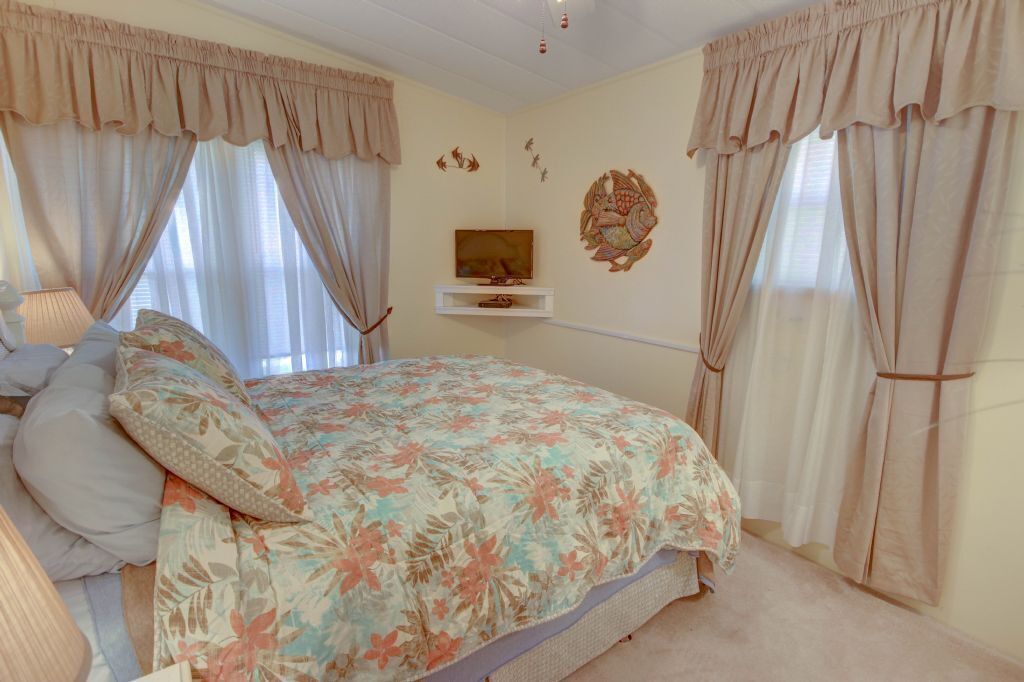 Photo of Bedroom in Assateague Pointe