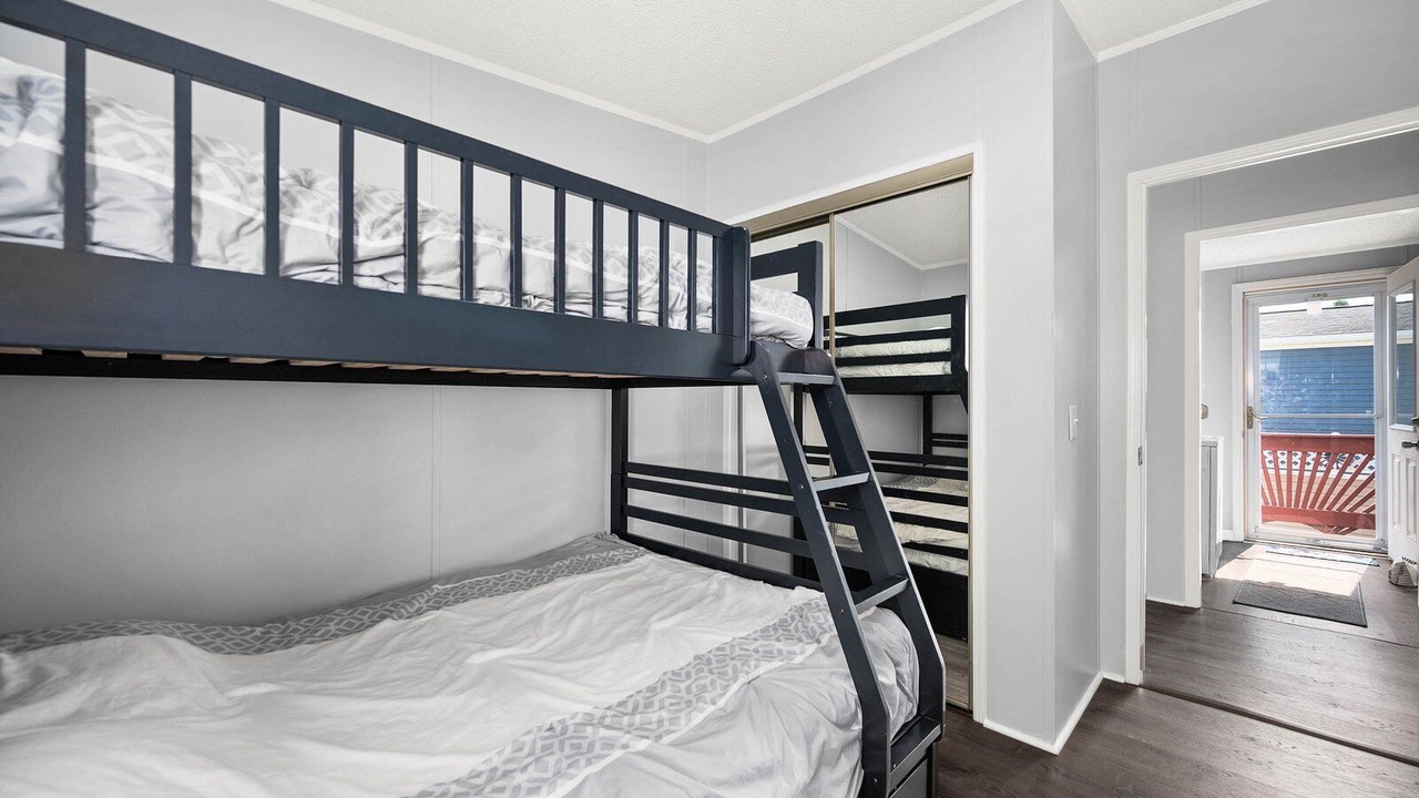 Photo of Bedroom in Assateague Pointe