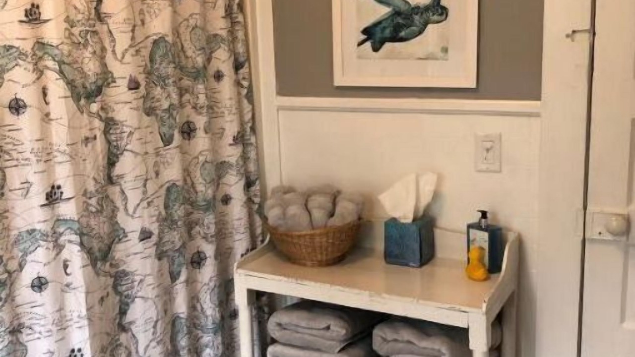 Photo of Bathroom in Deltaville