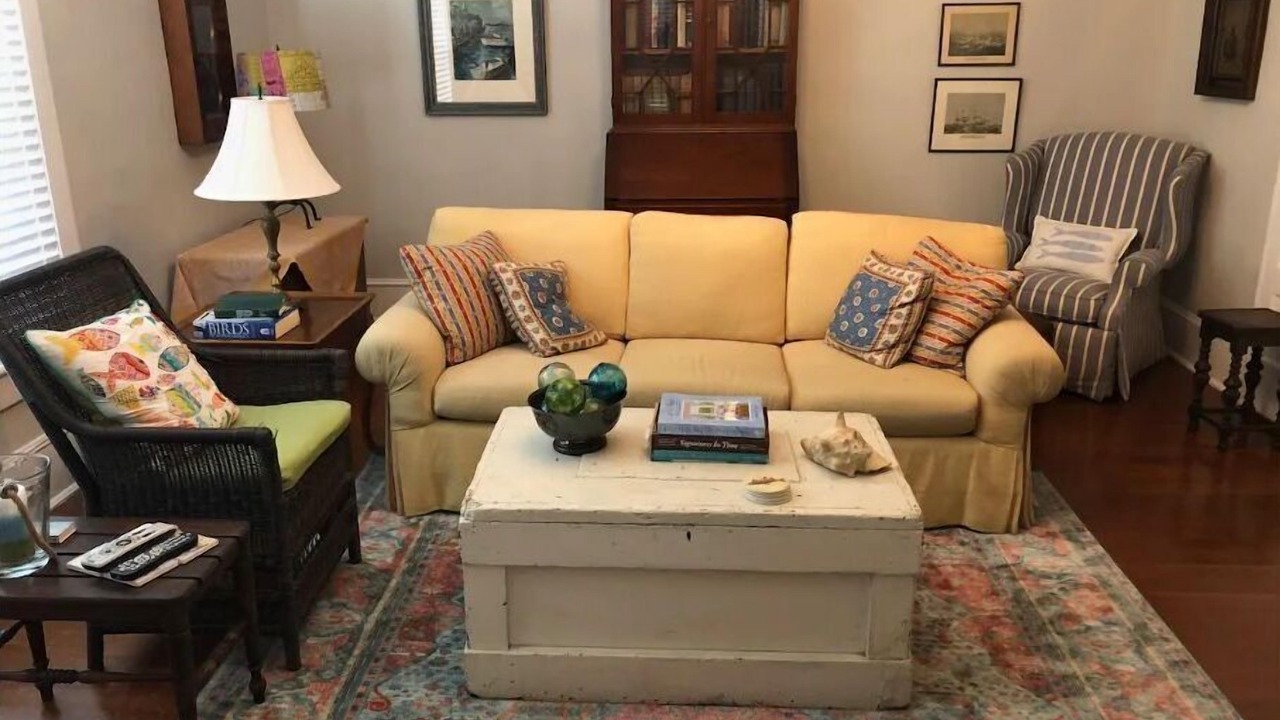 Photo of Livingroom in Deltaville