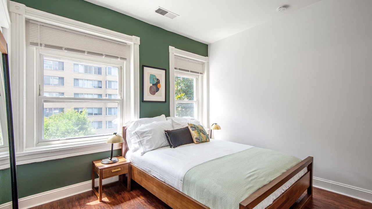 Photo of Bedroom in Dupont Circle