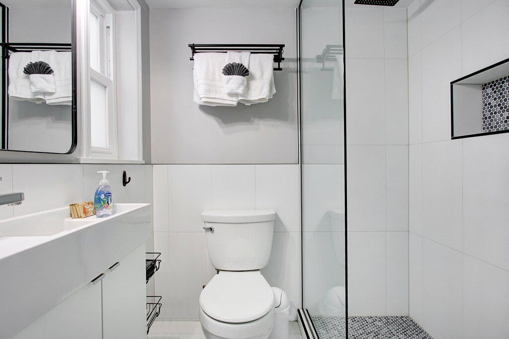 Photo of Bathroom in Bay Esplanade