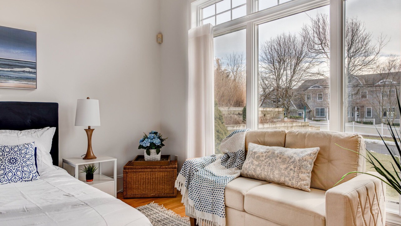 Photo of Bedroom in Shinnecock Hills