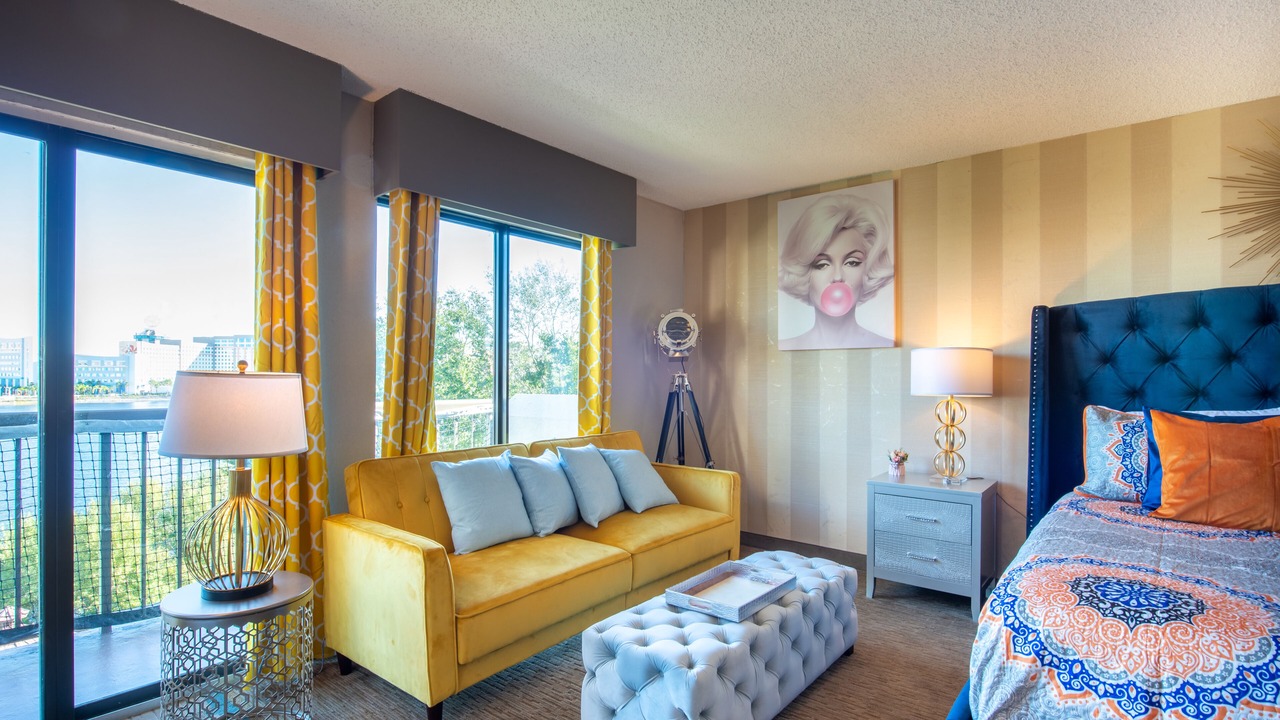 Photo of Bedroom in Florida Center
