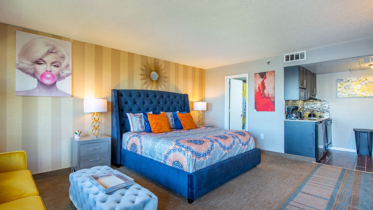 Photo of Bedroom in Florida Center