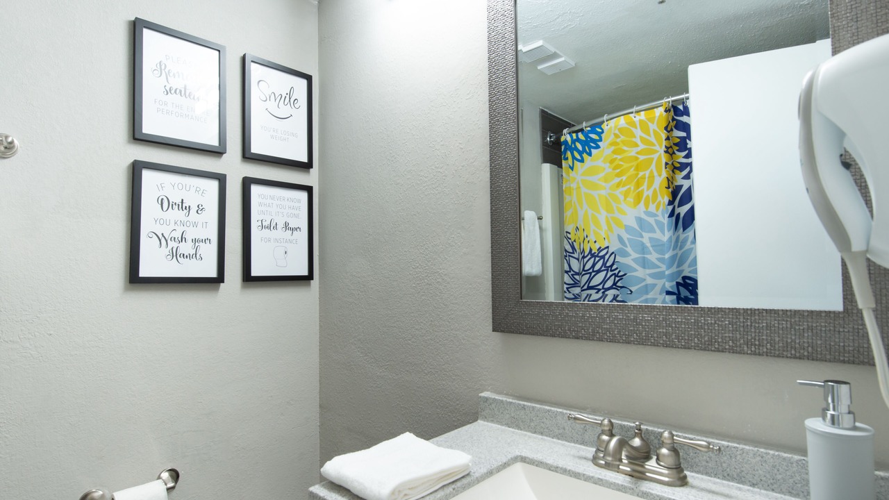 Photo of Bathroom in Florida Center