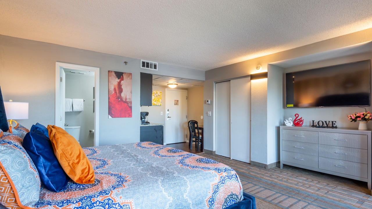 Photo of Bedroom in Florida Center