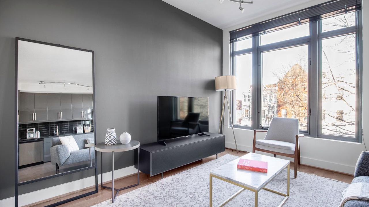 Photo of Livingroom in Logan Circle