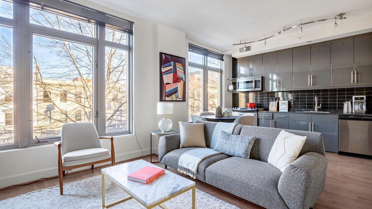 Photo of Livingroom in Logan Circle