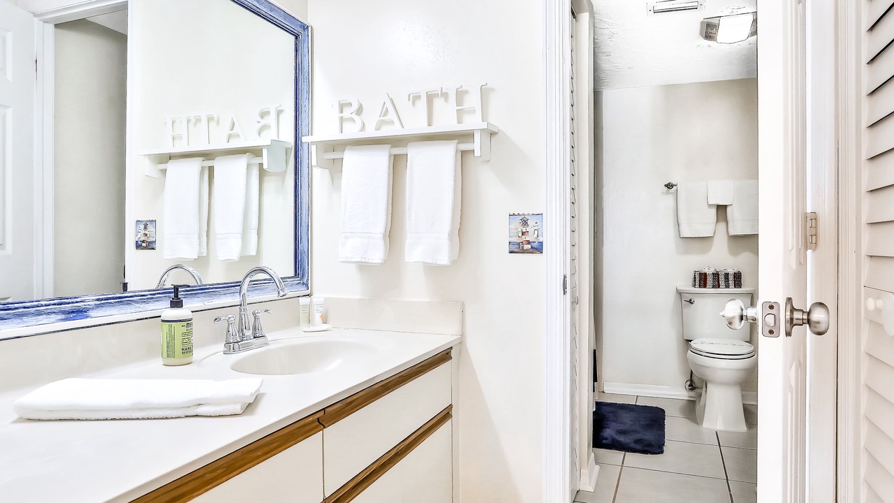 Photo of Bathroom in Cape Caneveral Beach Gardens