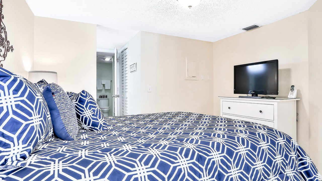 Photo of Bedroom in Cape Caneveral Beach Gardens