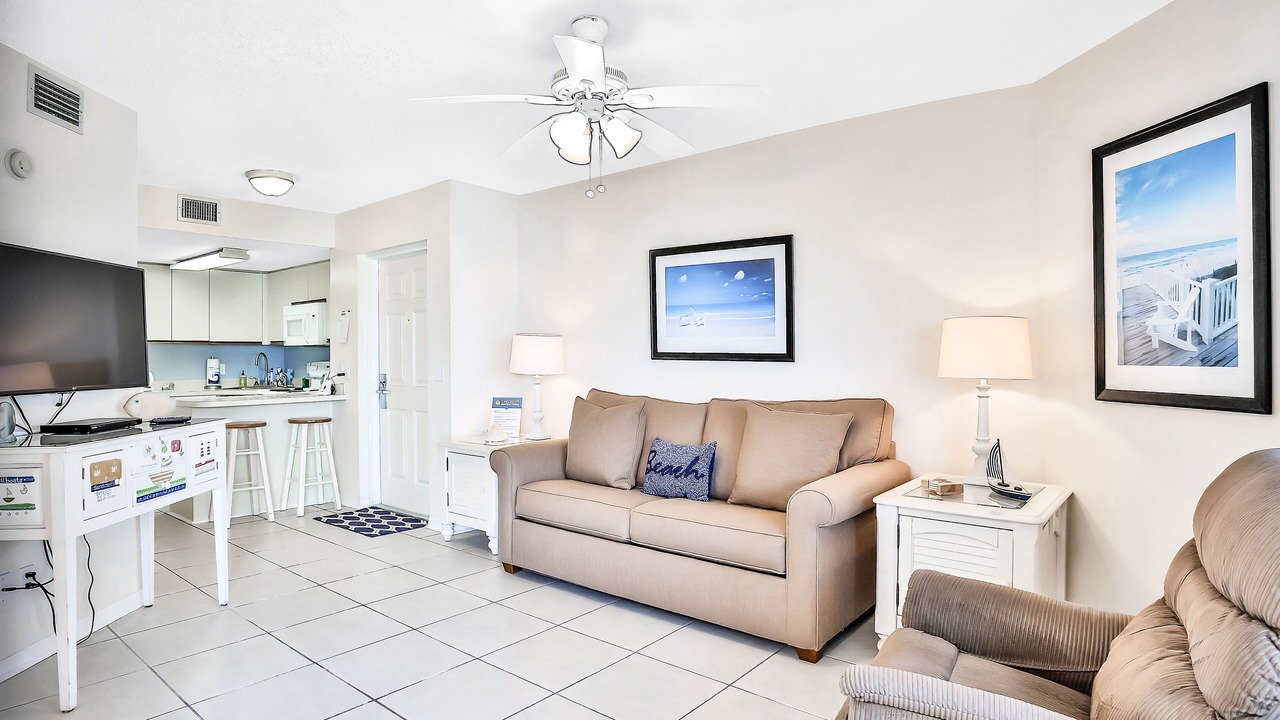 Photo of Livingroom in Cape Caneveral Beach Gardens
