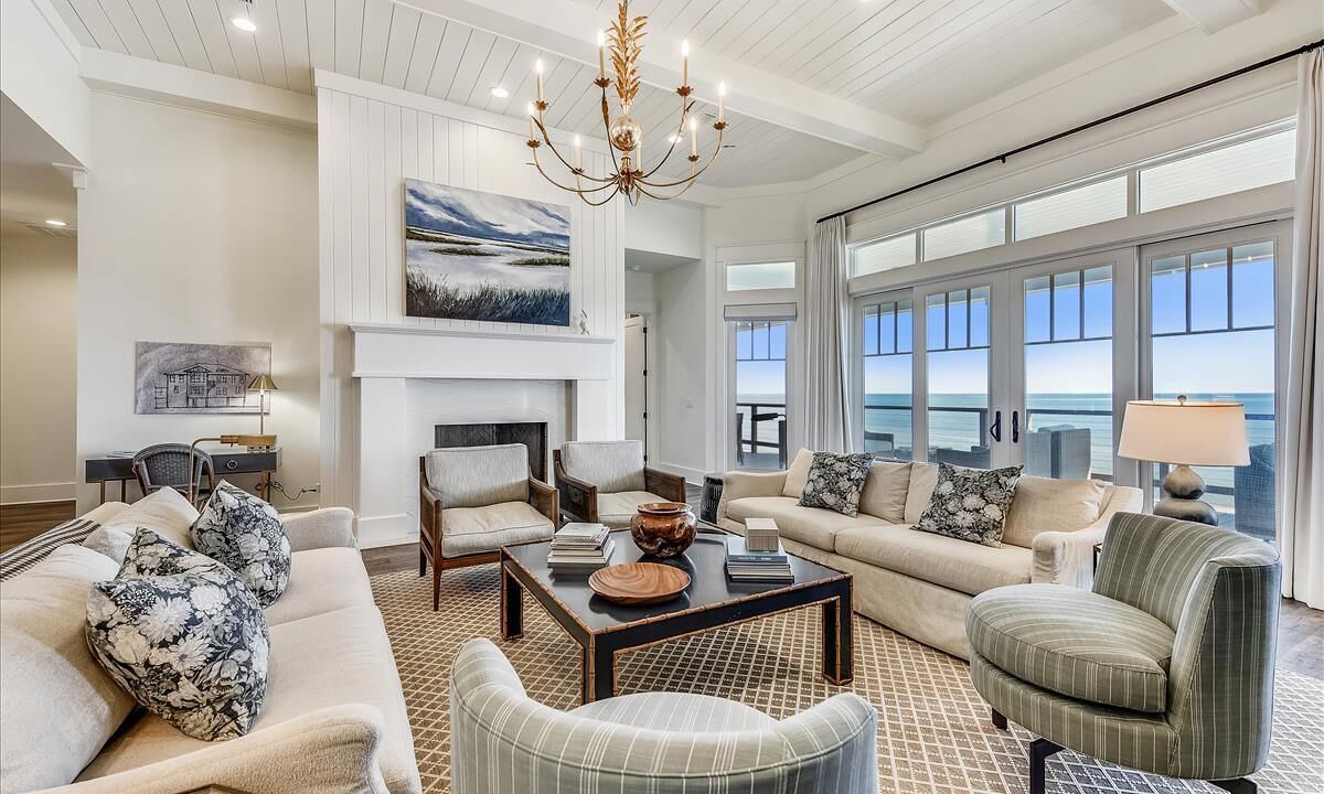 Photo of Livingroom in Treasure Beach Village