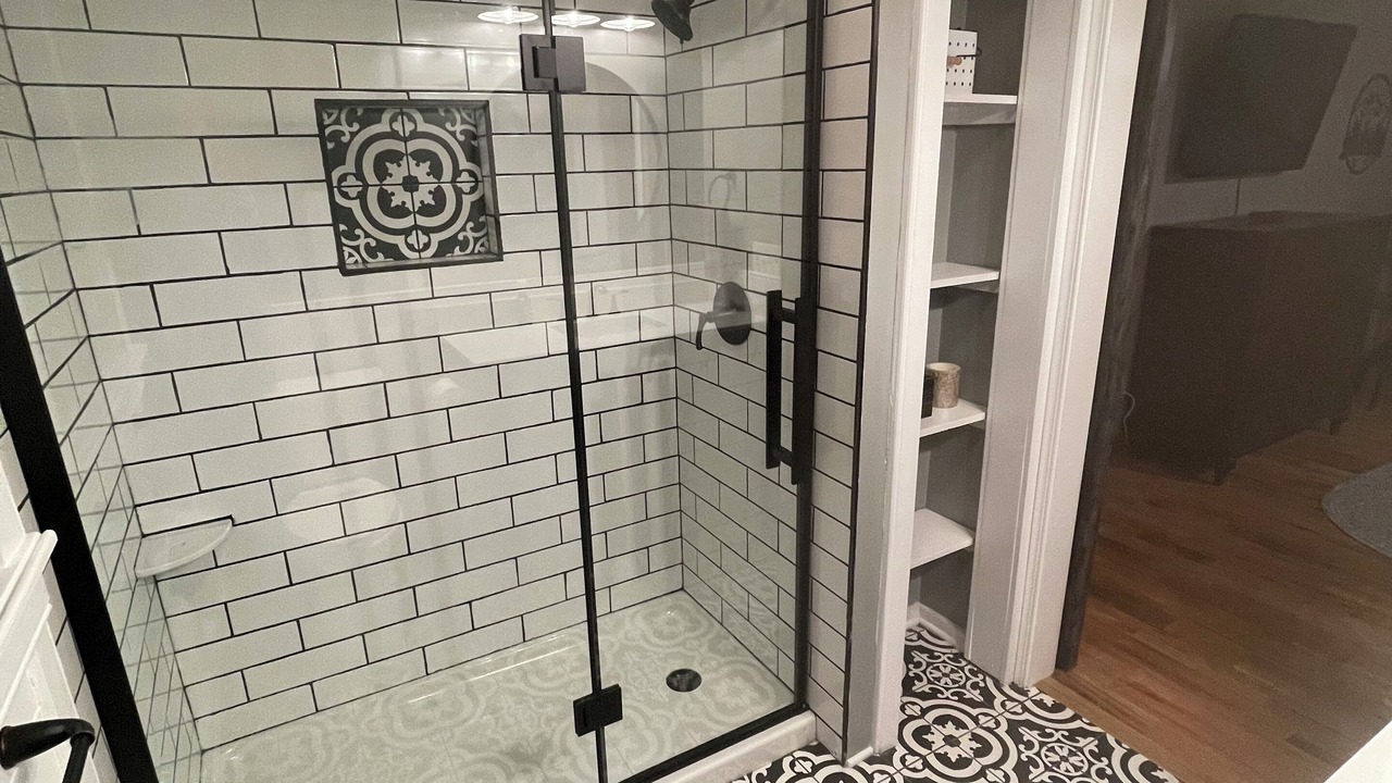Photo of Bathroom in Piney Creek