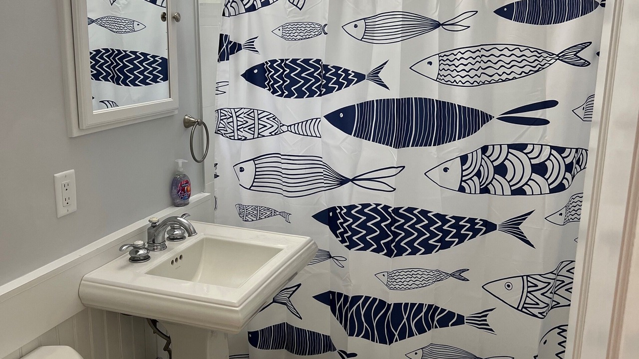 Photo of Bathroom in Valley Lee