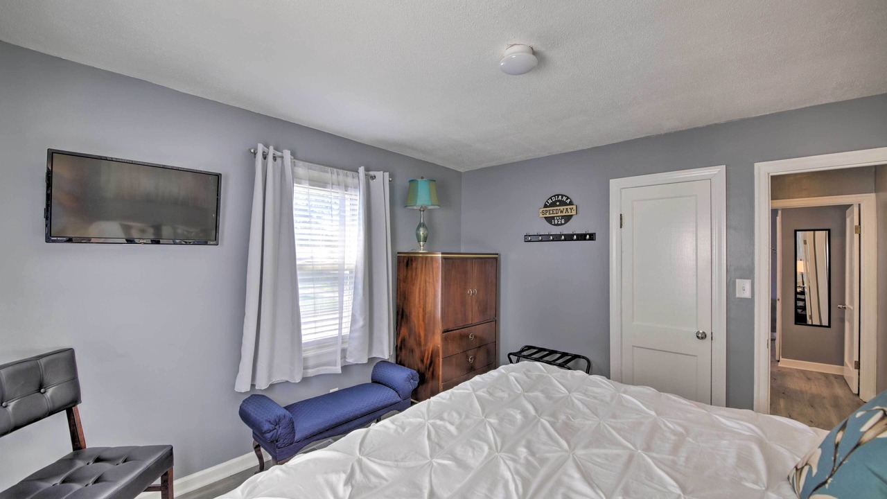 Photo of Bedroom in Speedway