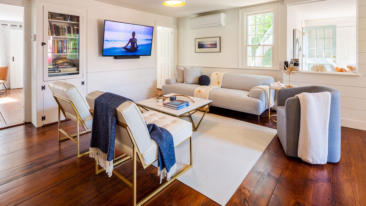 Photo of Livingroom in Chatham