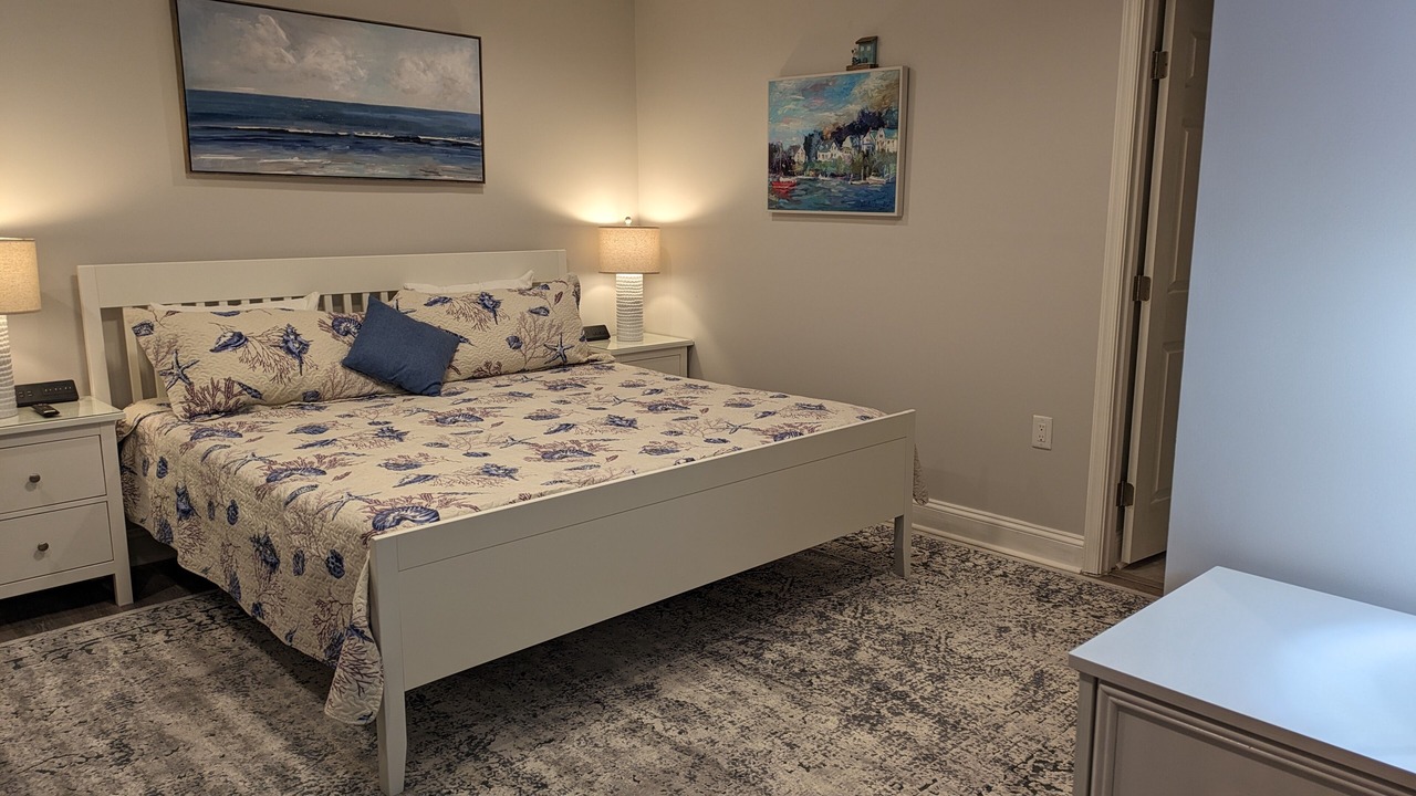 Photo of Bedroom in Lexington Park