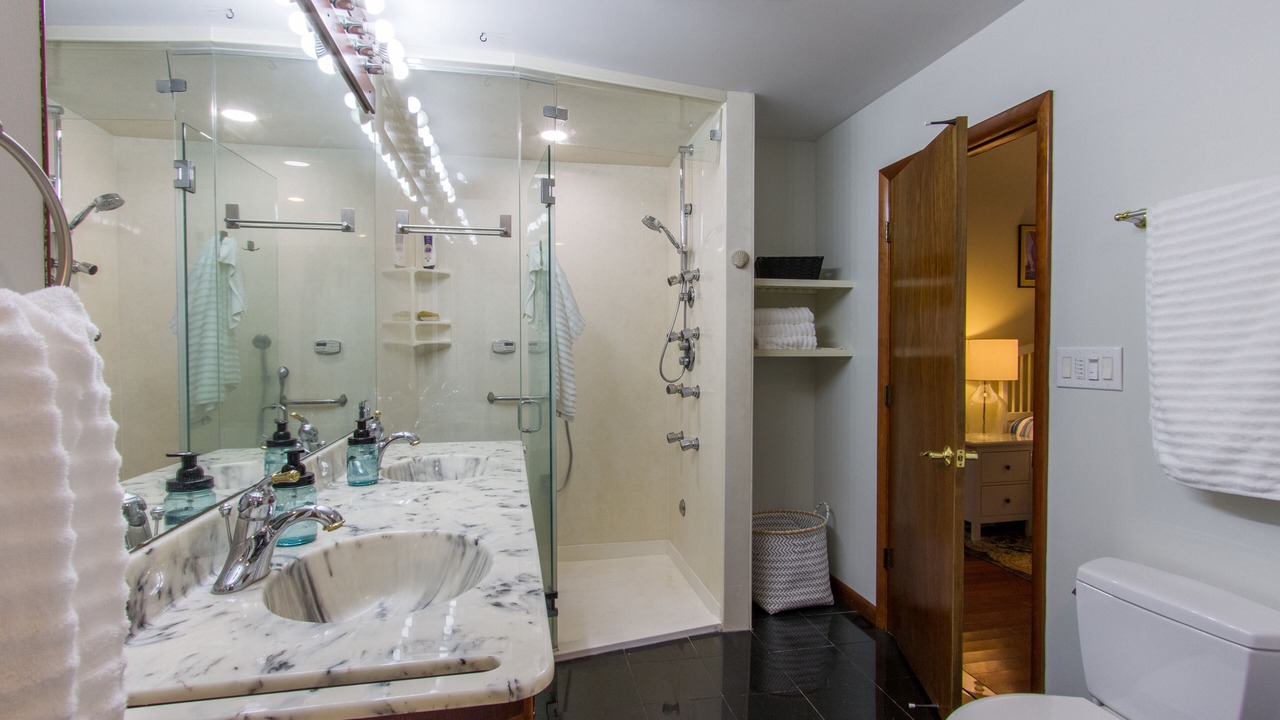 Photo of Bathroom in Lexington Park