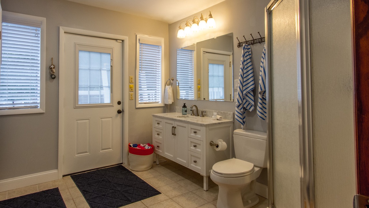 Photo of Bathroom in Lexington Park