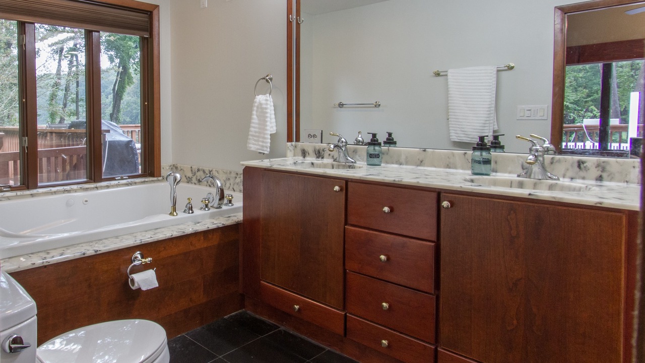 Photo of Bathroom in Lexington Park