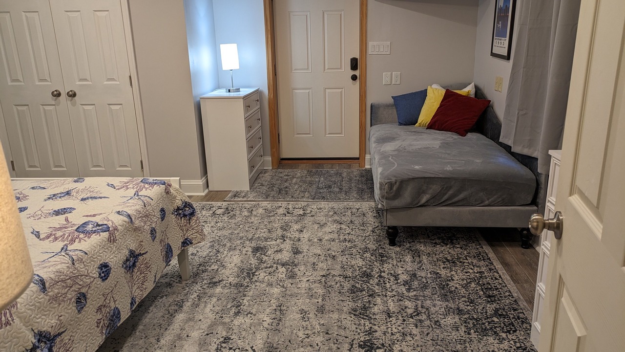 Photo of Bedroom in Lexington Park