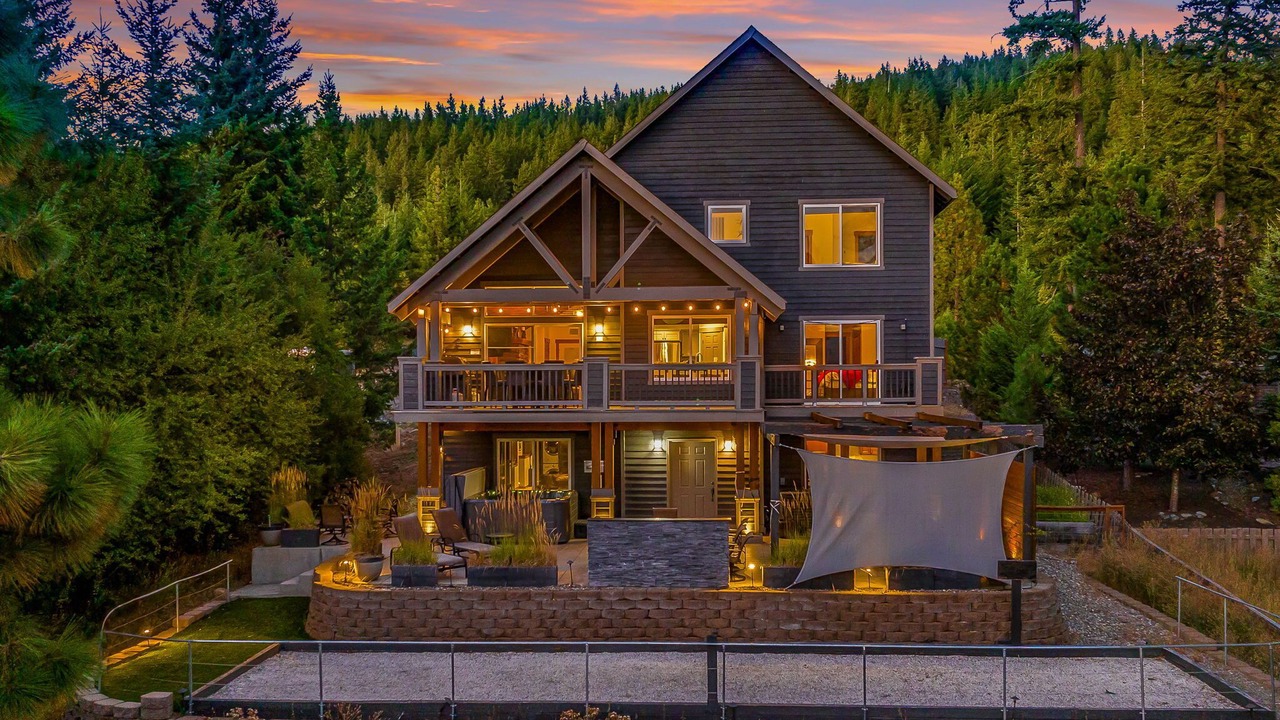 Photo of Outdoor in Ronald