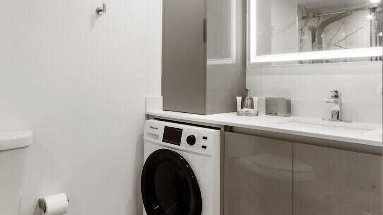 Photo of Bathroom in Brickell