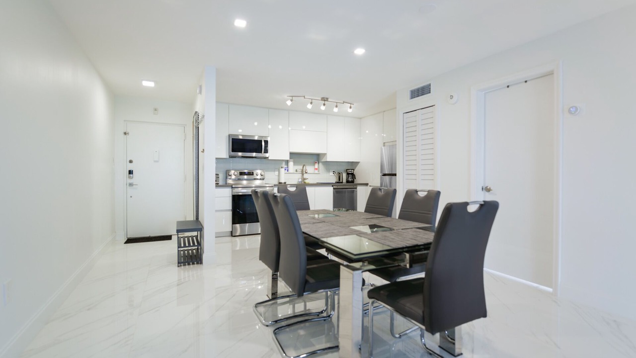 Photo of Others in Sunny Isles Beach