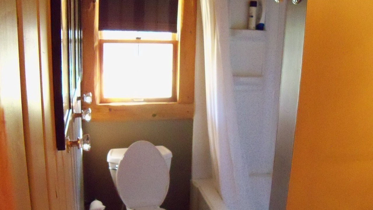 Photo of Bathroom in Warm Springs