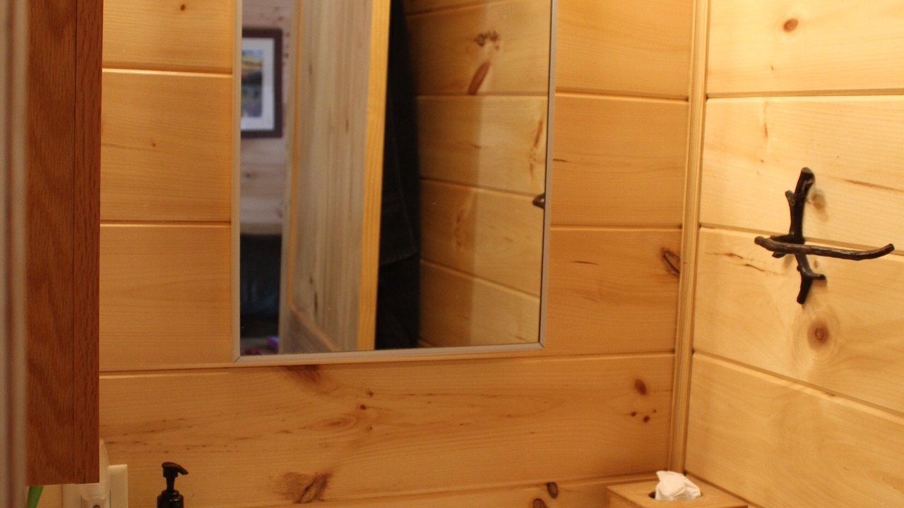 Photo of Bathroom in Schuyler