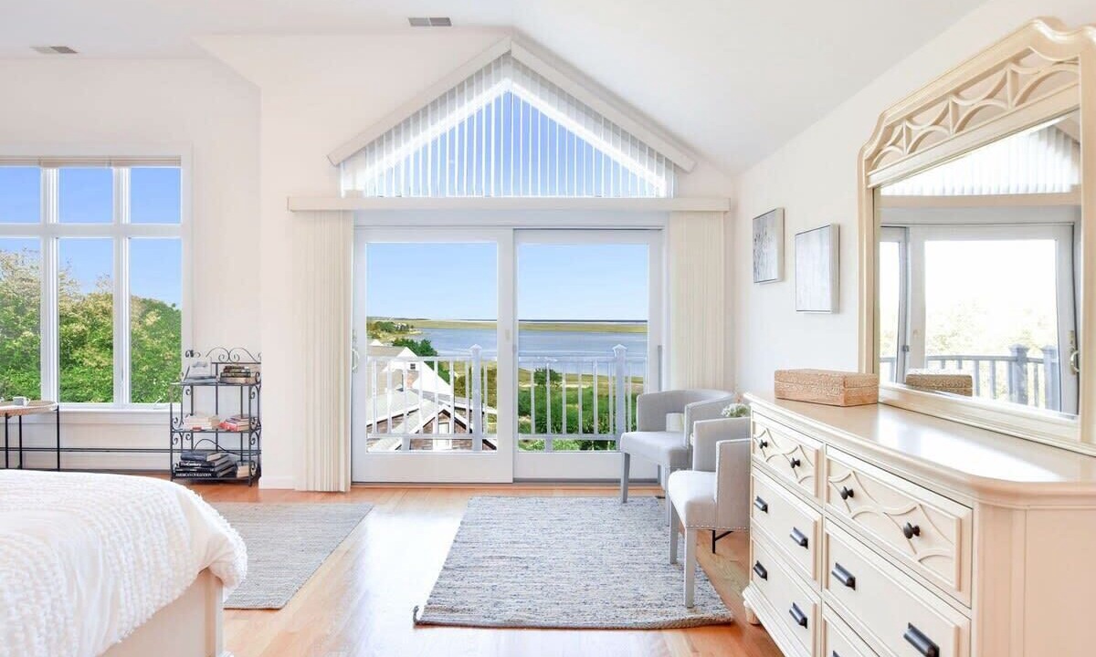 Photo of Bedroom in East Orleans