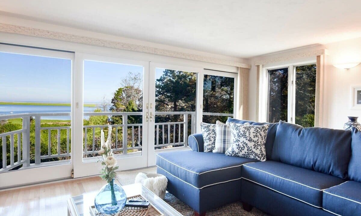 Photo of Livingroom in East Orleans