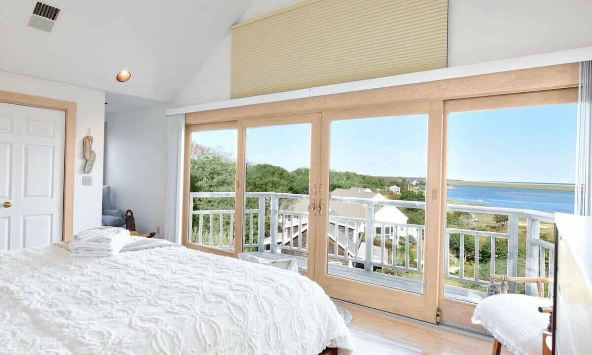 Photo of Bedroom in East Orleans